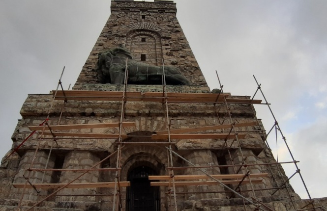 Започна реставрацията на лъва на Паметника на свободата на връх Шипка