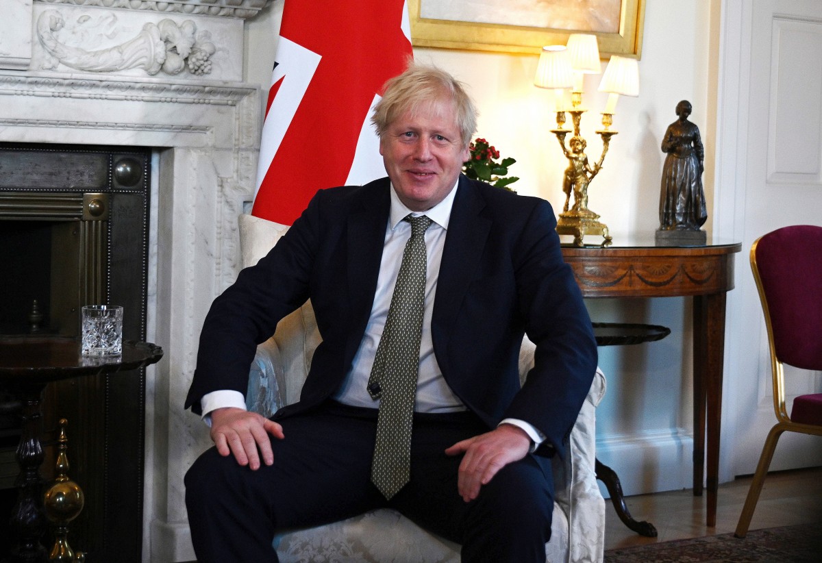 Британците отброяват последните минути до Брекзит: Премиерът Джонсън приветства „нова епоха“ за страната