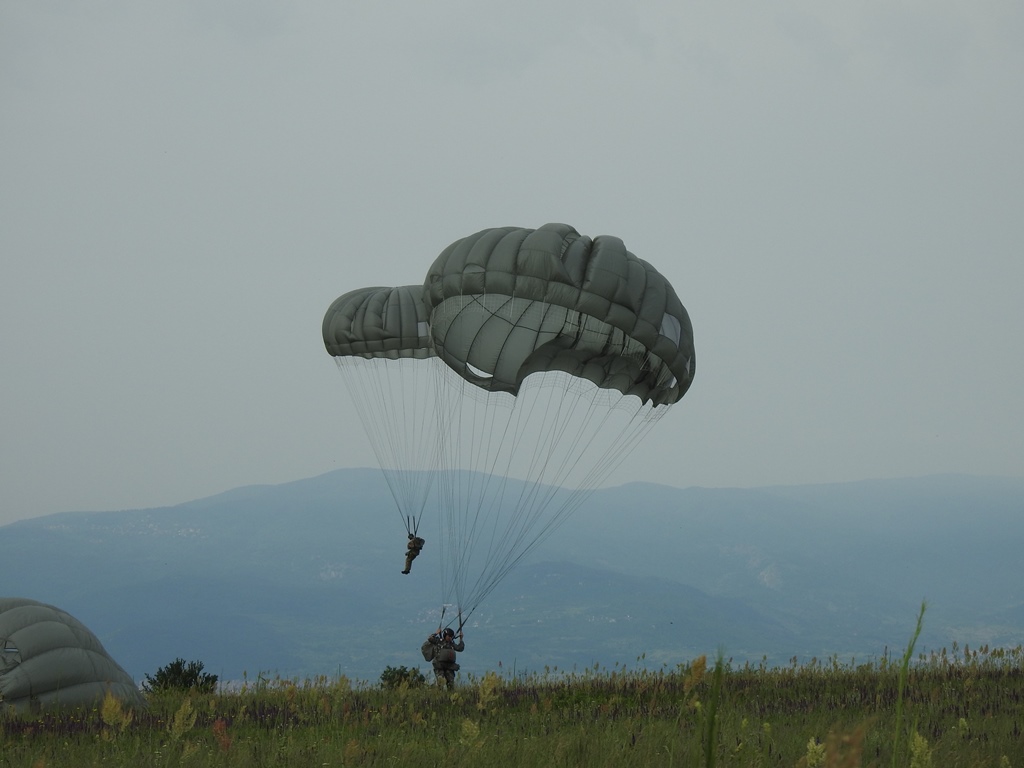 - armymedia.bg