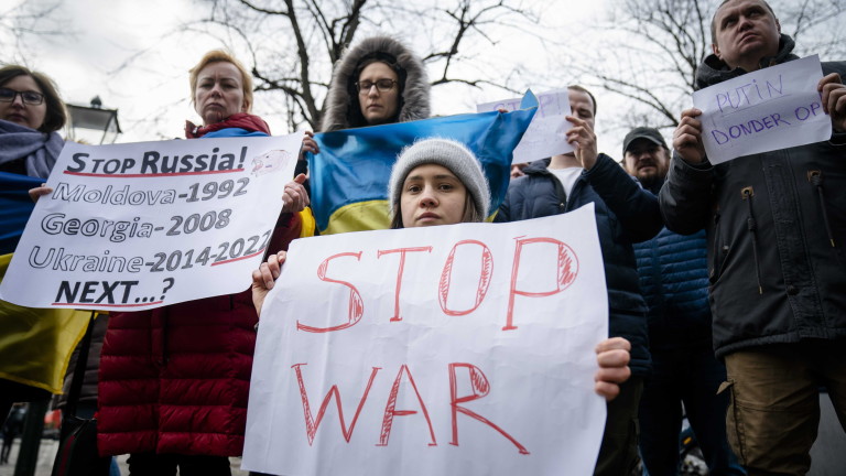 Арести в Москва и Санкт Петербург по време на протестни акции срещу руската офанзива в Украйна