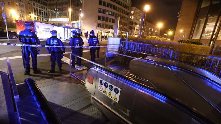 Трима ранени при нападение с нож на метростанция в Брюксел