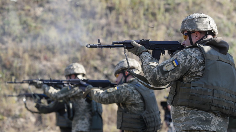 Украйна трябва да мобилизира повече военнослужещи, за да успее да отблъсне руските сили, каза генерал от германския Бундесвер