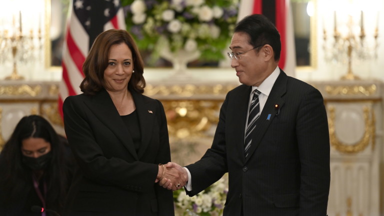 Вицепрезидентът на САЩ и японският премиер осъдиха действията на Китай в Тайванския проток