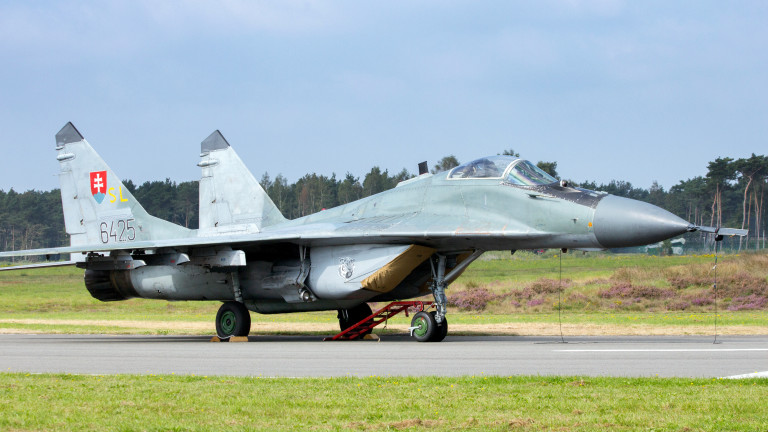 Словакия готова да даде МиГ-29 на Украйна, а Полша ще пази словашкото небето