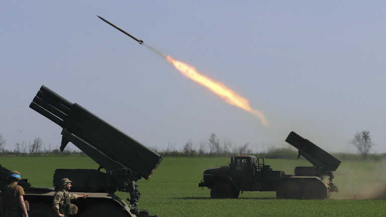 Украйна съобщи, че е свалила 14 от 17 безпилотни летателни апарата, изстреляни от Русия