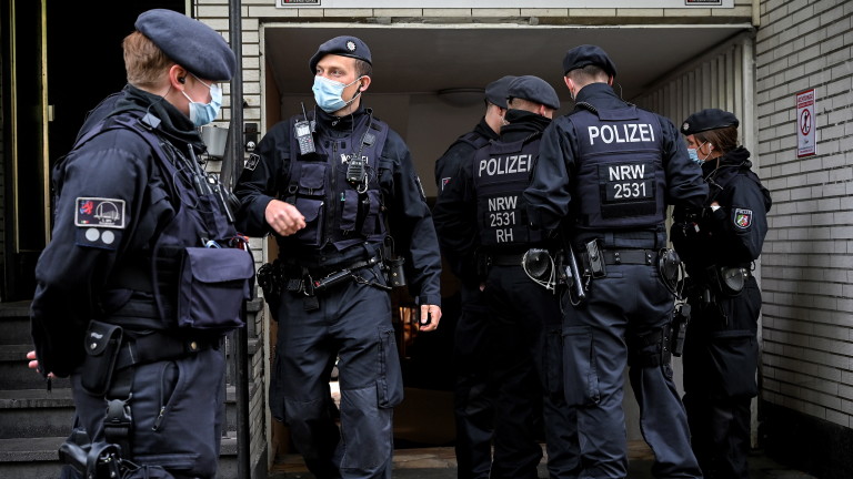 Германската полиция предприе голяма операция в цялата страна срещу десни екстремисти