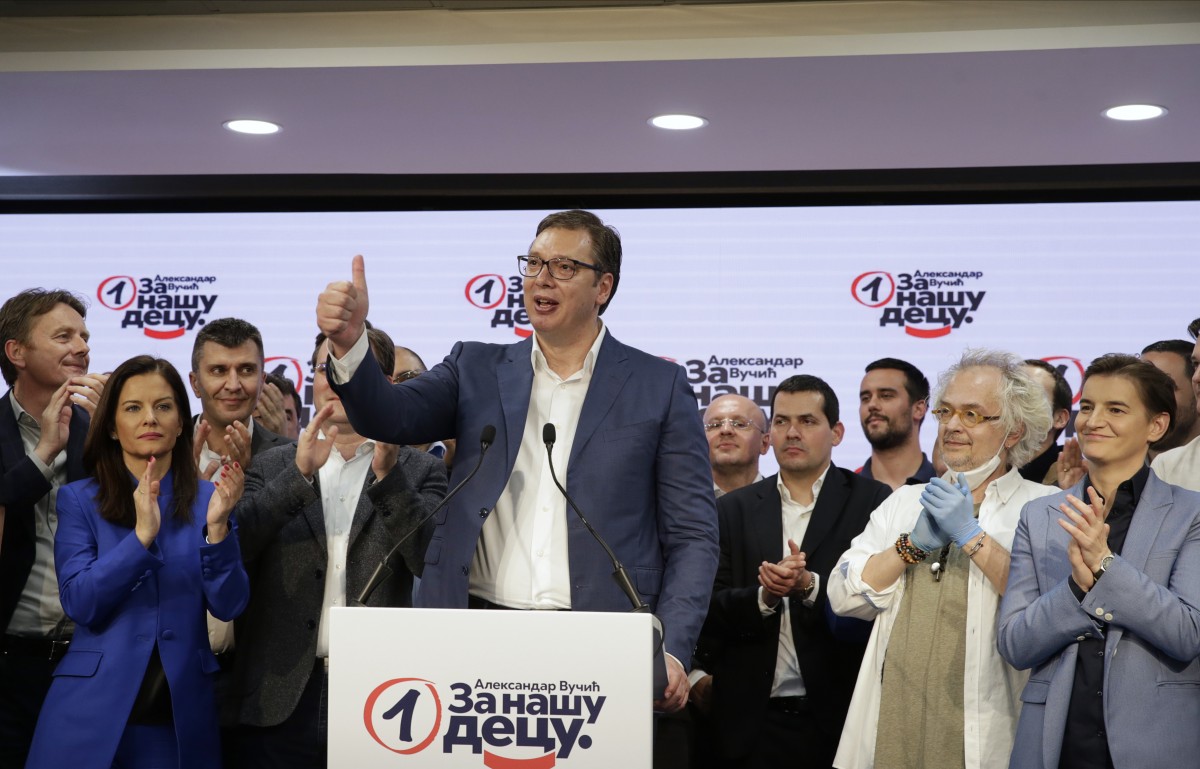 Прогресивната партията на Вучич с категорична победа на изборите в Сърбия