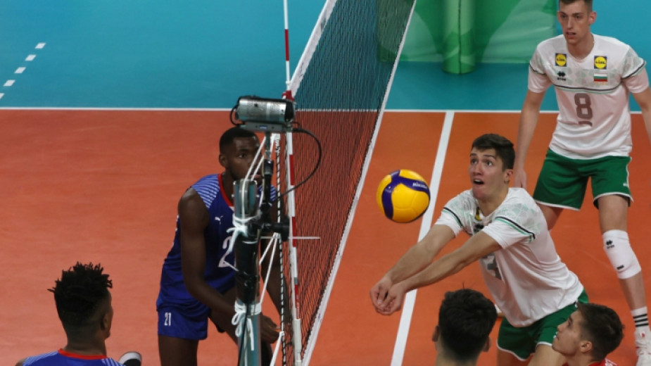 България победи Куба на СП по волейбол в София