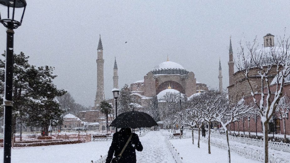 Турция ще облага туристите с данък от новата година