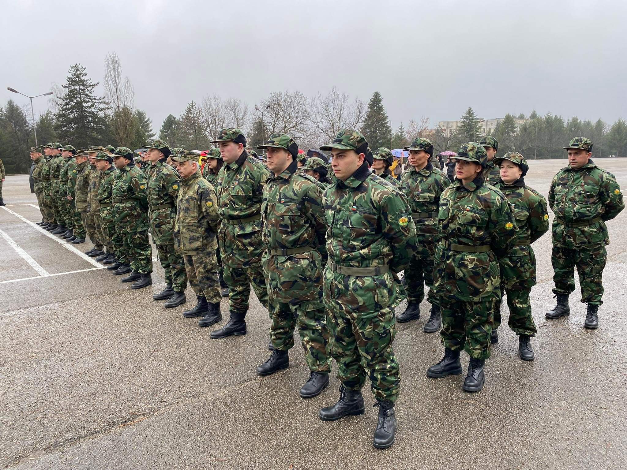 120 мъже и жени постъпиха на обучение за служба в доброволния резерв на армията