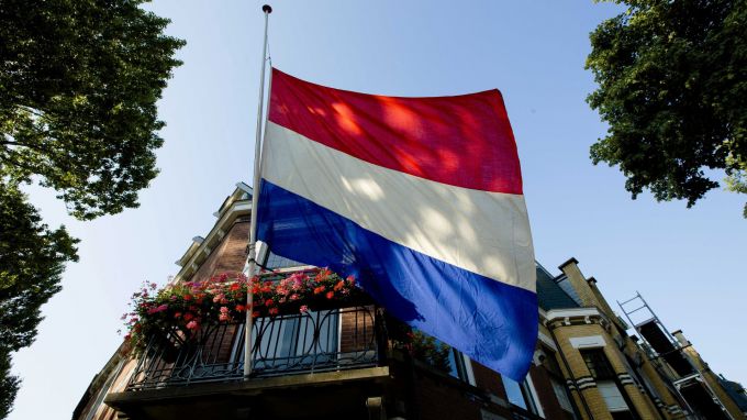 Нидерландия подкрепя ограничаването на визите за руснаци