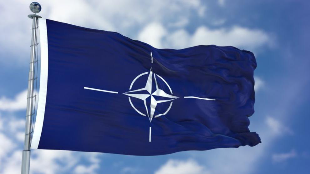 Финландия и Швеция едновременно обявяват кандидатурите си за НАТО