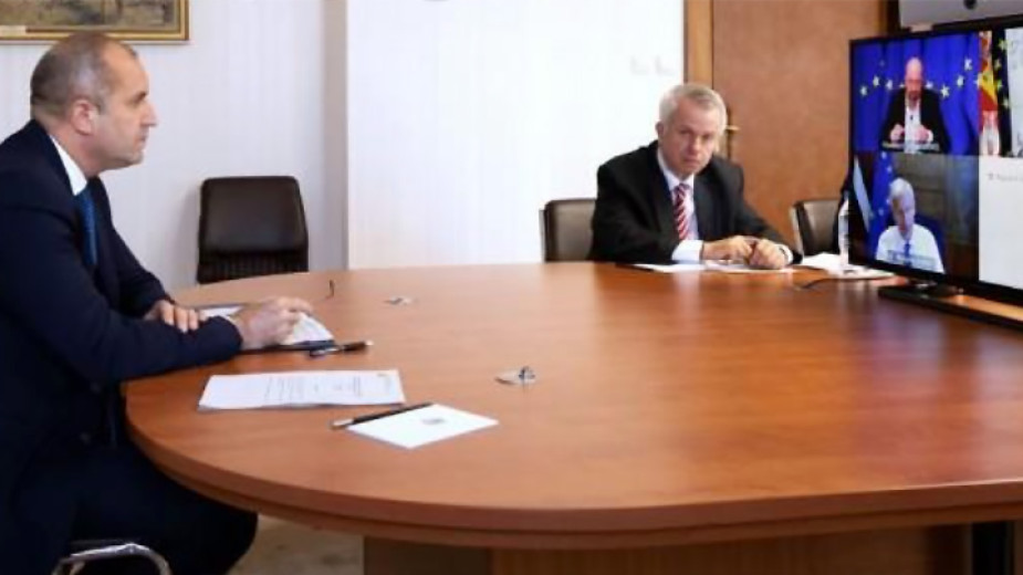 Президентът Радев проведе видеоконферентен разговор с председателя на ЕС Шарл Мишел