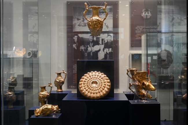 Панагюрското съкровище е част от изложбата “Лукс и власт: от Персия до Гърция” на Британския музей в Лондон