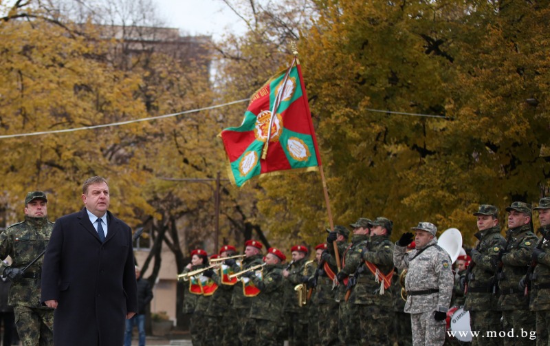 В Благоевград изпратиха военнослужещите от 37-ия контингент за Афганистан