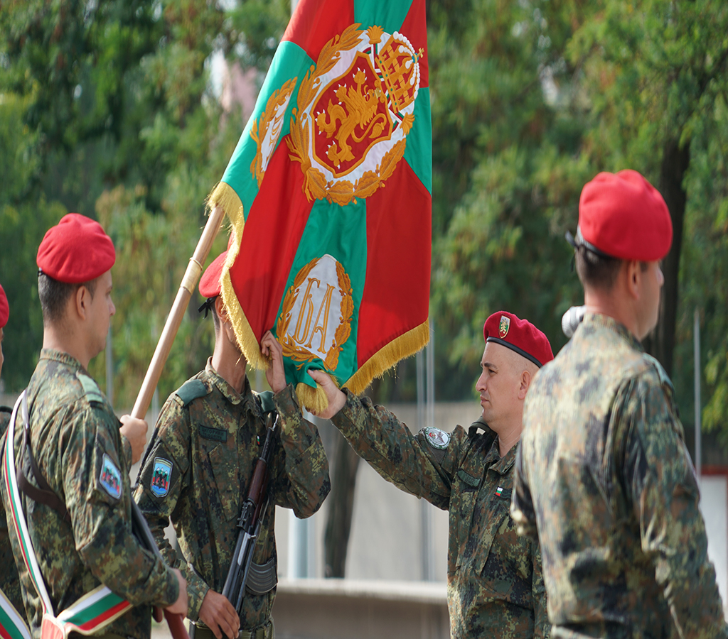 - armymedia.bg