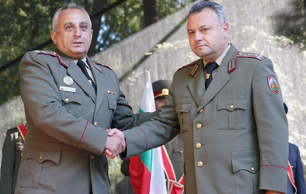 - armymedia.bg