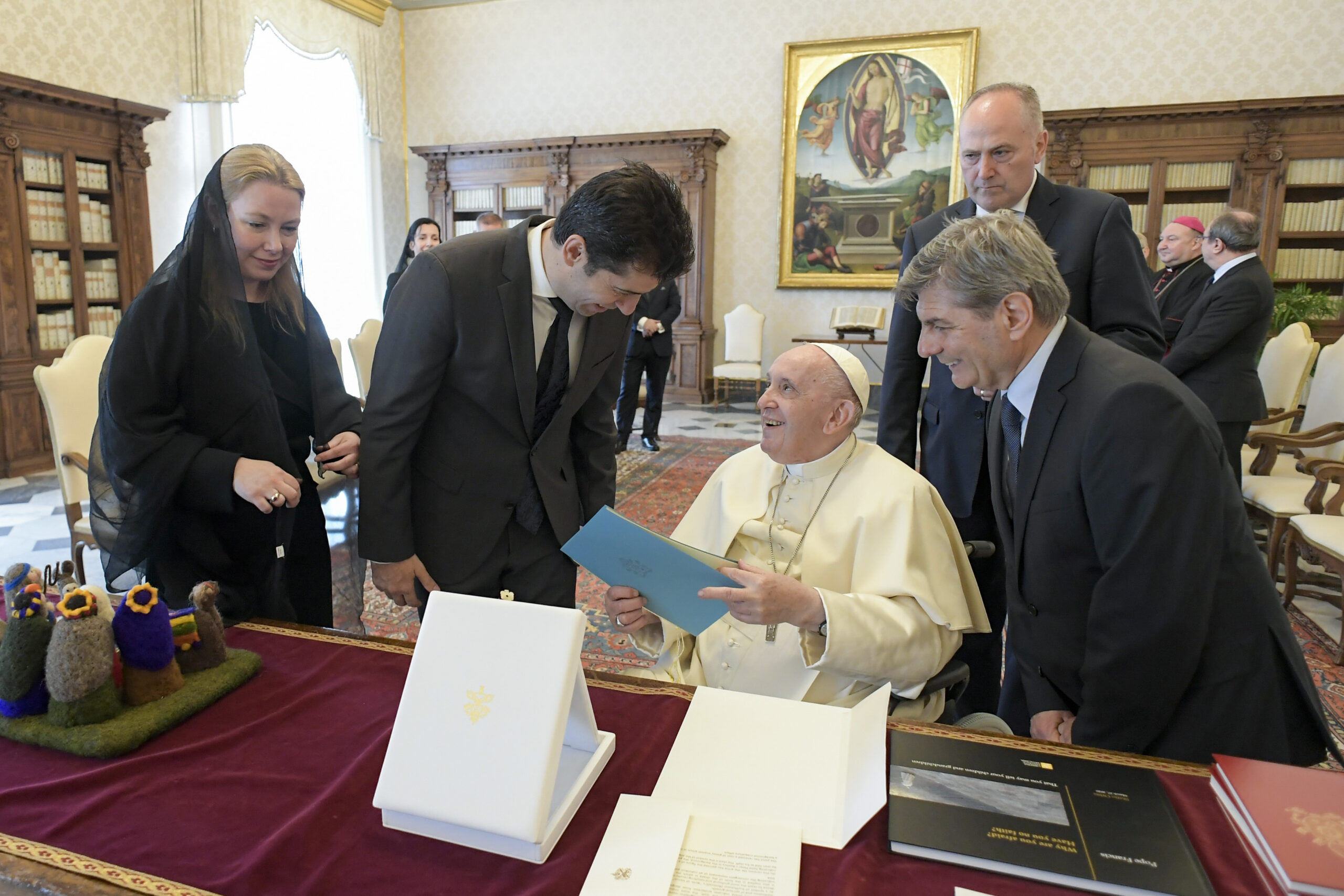 Папата похвалил правителството за борбата срещу корупцията