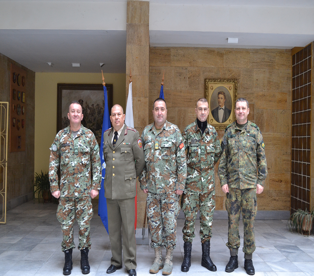 Главни подофицери от Северна Македония посетиха НВУ