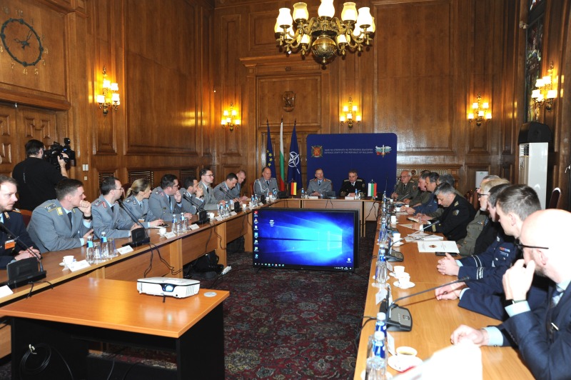 Адмирал Емил Ефтимов и офицери от Бундесвера обсъдиха актуалната обстановка в Черноморския регион