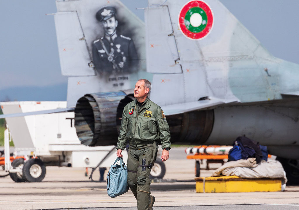 Бригаден генерал Николай Русев: Не бива да се допуска прекъсване в носенето на бойно дежурство
