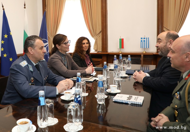 Заместник-министърът на отбраната Теодора Генчовска проведе среща с посланика на Република Гърция