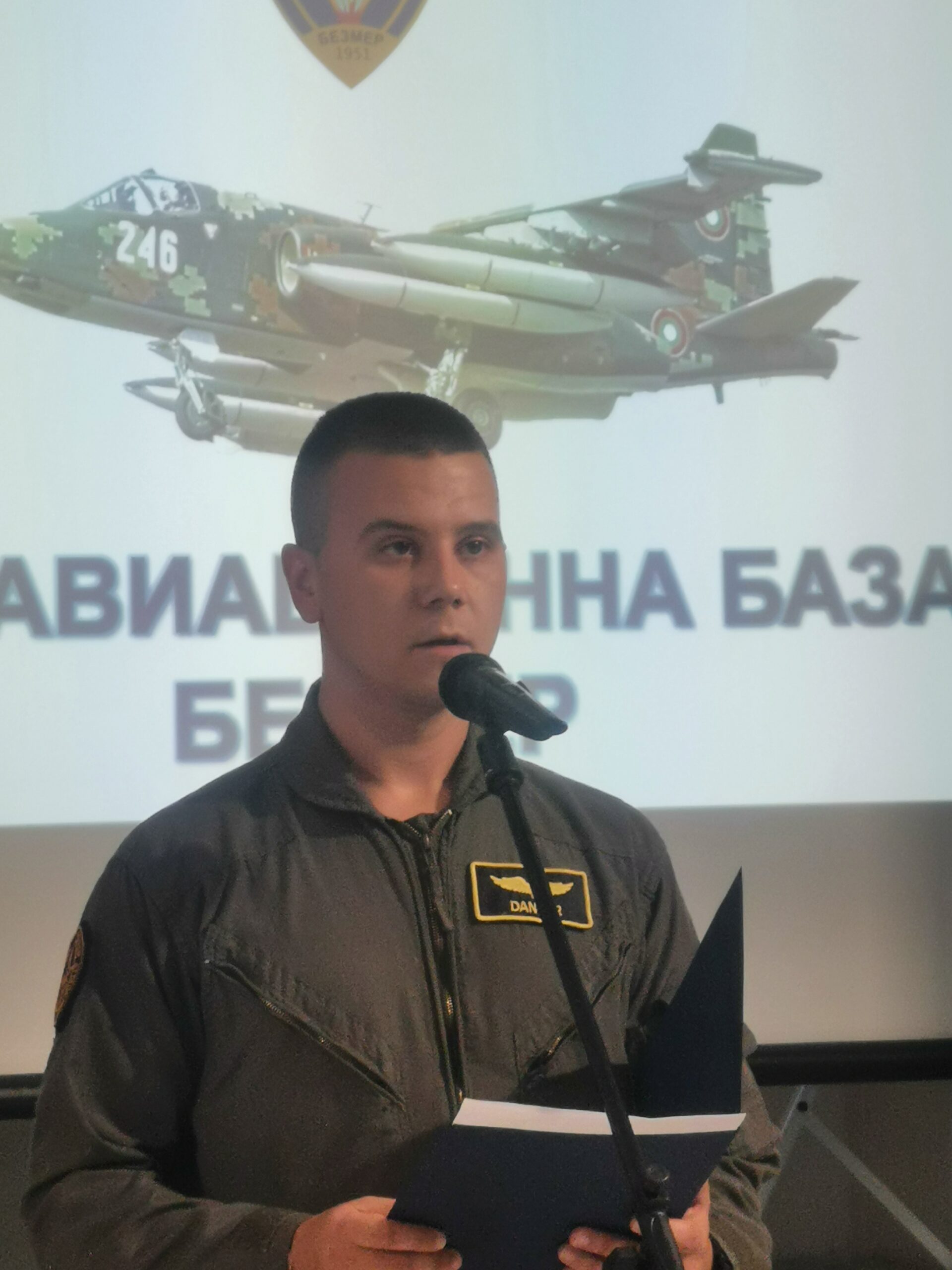 Самотният безмерски бегач мечтае за първи полет на Су-25