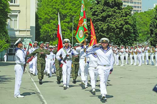 Ден на курсантското управление във ВВМУ: Курсант „стана“  адмирал за 1 ден
