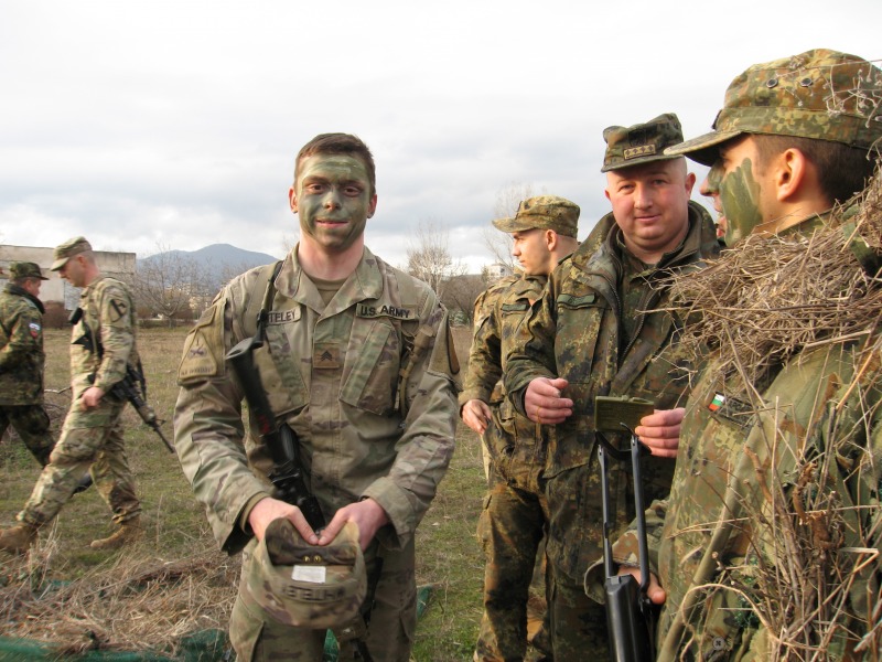 Българо-американска полева разузнавателна подготовка се провежда в Центъра за подготовка на специалисти