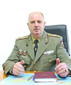 Emil Shoshev-brigaden general