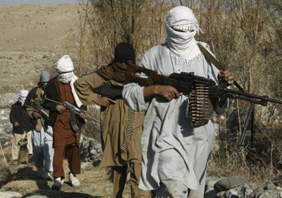 Талибаните са задържали 18 служители на базирана в Афганистан неправителствена организация