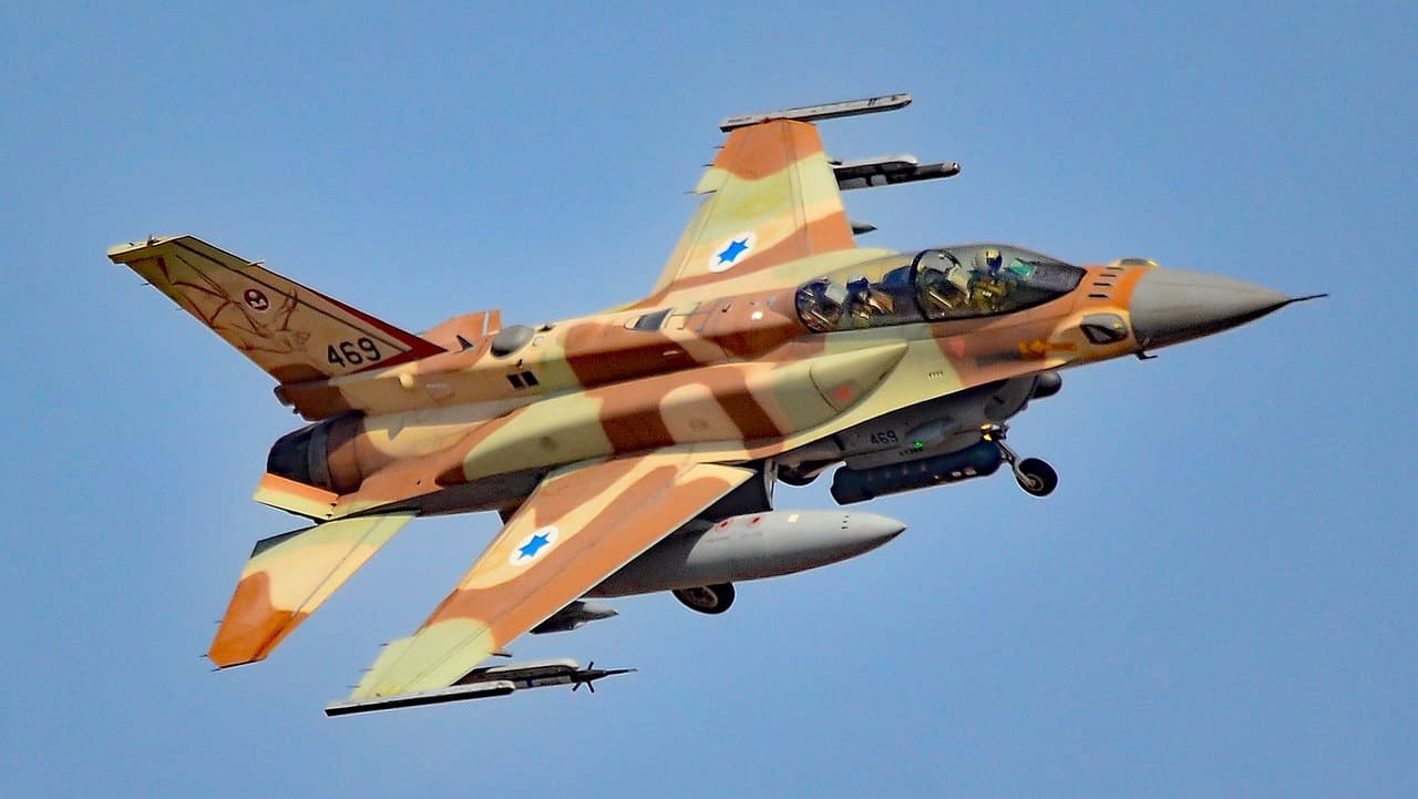 Израелската авиация удари Ливан