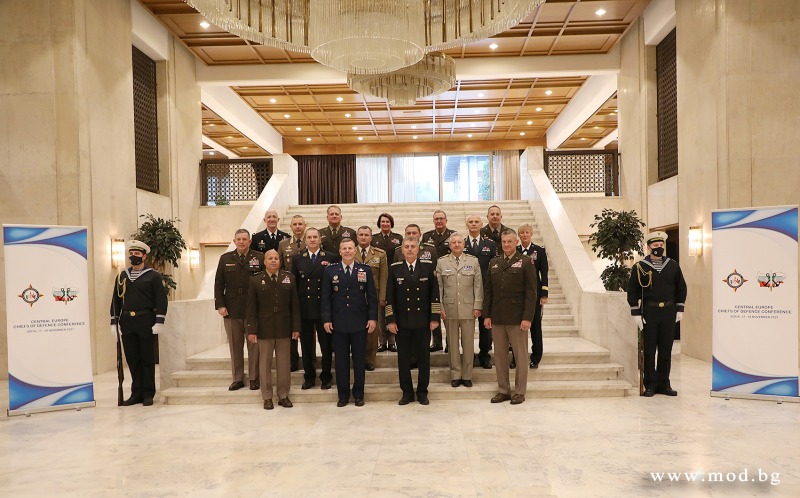 Конференцията на началниците на отбраната на държавите от Централна Европа насърчава мира и стабилността