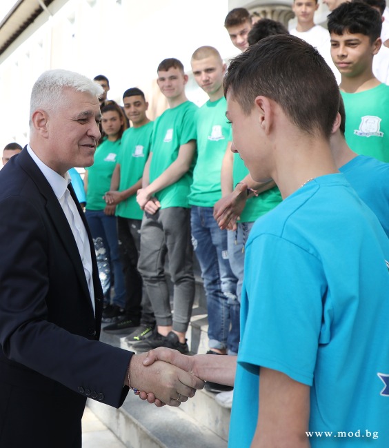 - armymedia.bg
