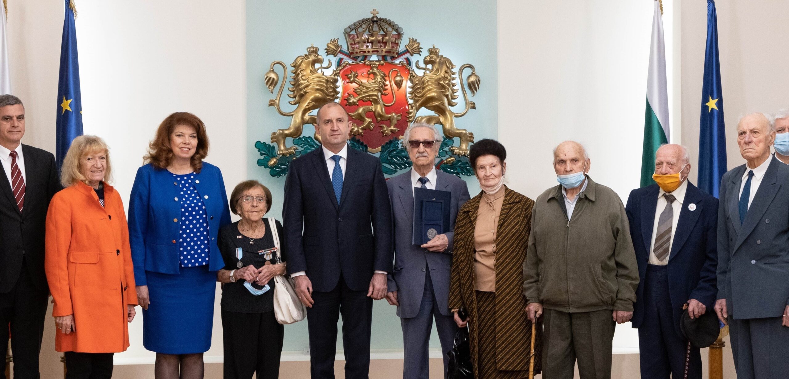 Държавният глава удостои Съюза на ветераните от войните на България с Почетен знак на Президента