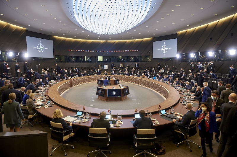 Срещата на министрите на отбраната в Брюксел демонстрира единството на НАТО в период на сериозни предизвикателства и заплахи за сигурността в глобален мащаб