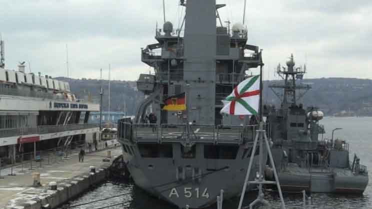 Отворени врати на корабите от Втората постоянна противоминна група на НАТО