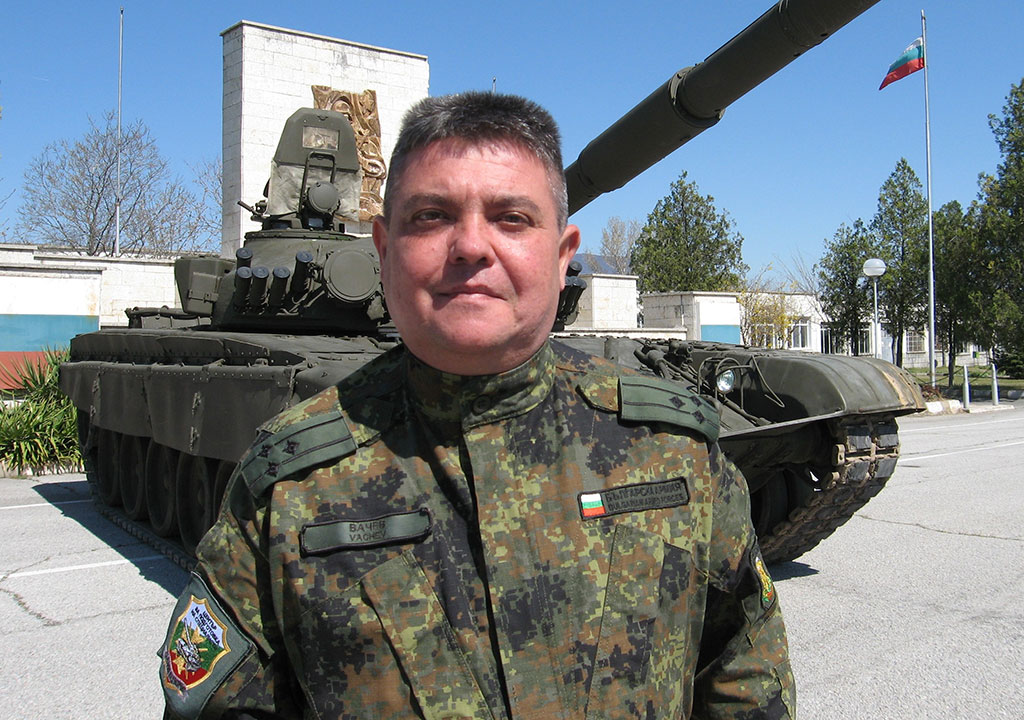 Полковник Любомир Вачев: Модернизираме 44 танка Т-72