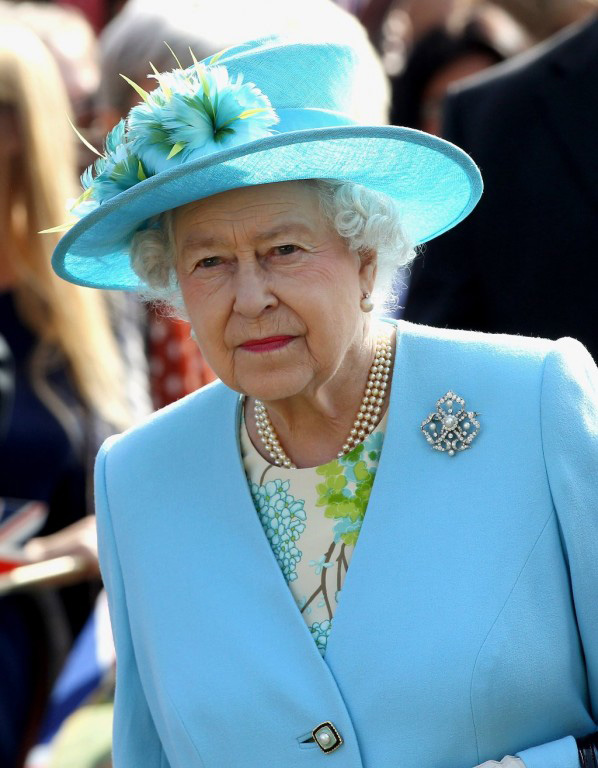 Кралица Елизабет Втора подкрепя „Животът на чернокожите има значение“, каза неин представител