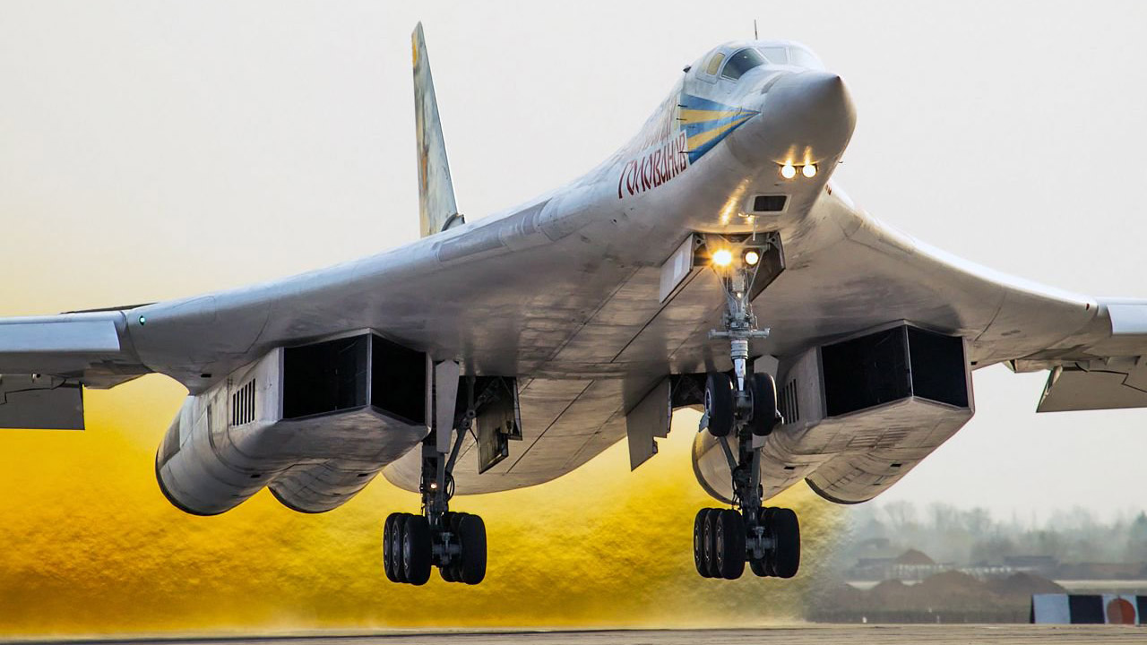 Самолети от ядрената триада на Русия са на маневри