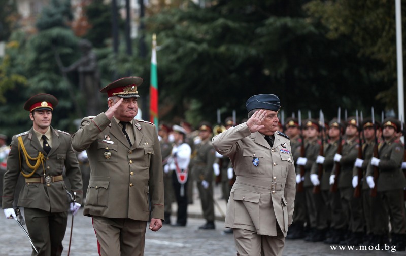 НАТО приветства усилията на България за модернизиране на въоръжените сили