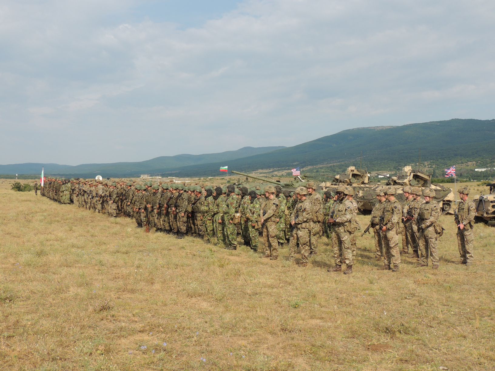 - armymedia.bg