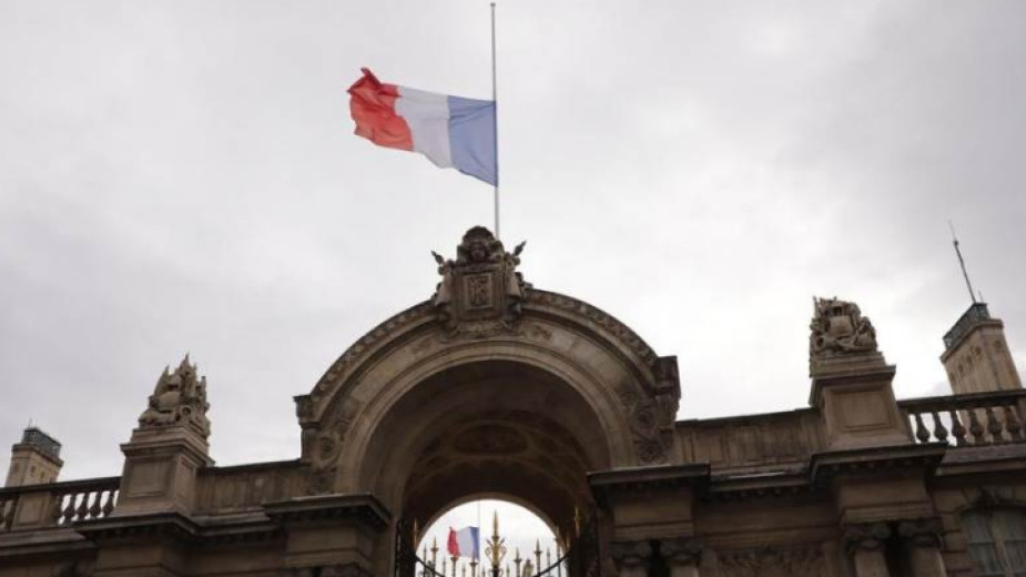 Френските власти взеха решение да затворят джамия, в която се легитимира въоръженият джихад