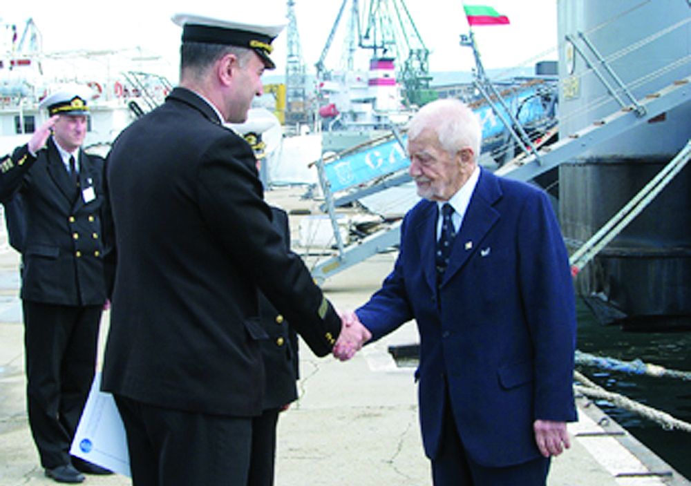 Легендата адмирал Добрев подкара 100-те