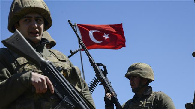 Турската армия може да проведе нови сухопътни операции в Ирак и Сирия
