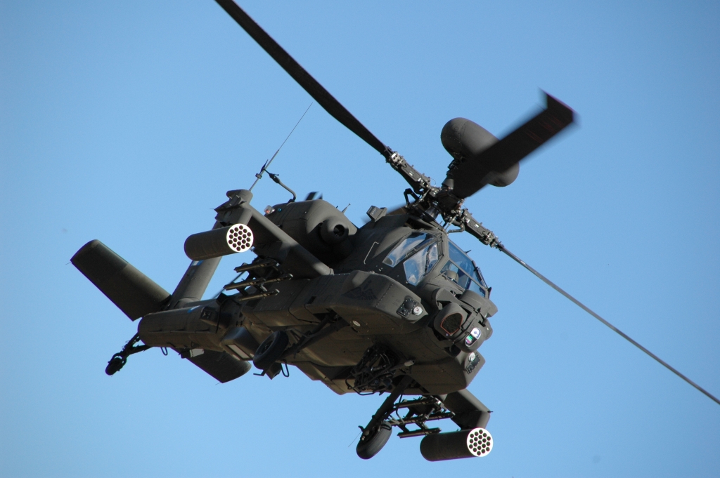 Американските сухопътни сили разпоредиха през май за 24 часа всички техни летателни апарати да останат по базите си след инциденти с четири хеликоптера