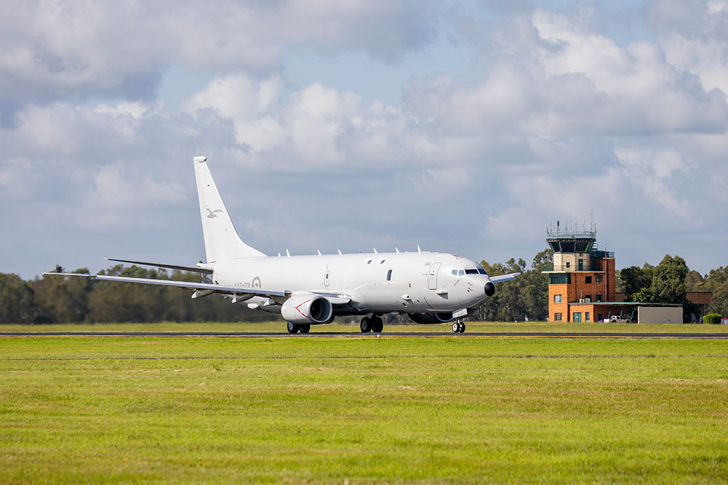 Нова Зеландия и Австралия изпратиха военни разузнавателни самолети до Тонга, за да проверят какви са щетите там