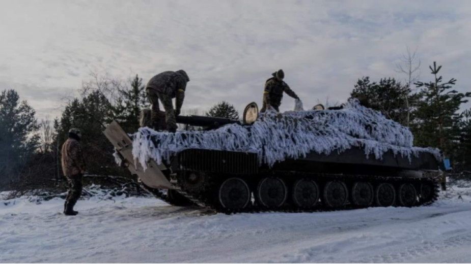 Командващият украинските сухопътни сили: Ситуацията около Бахмут е „изключително напрегната“