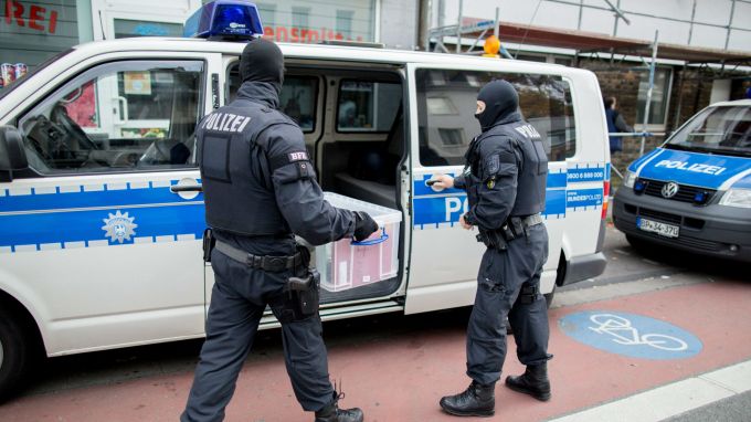 Голяма полицейска операция в Германия срещу десните екстремисти