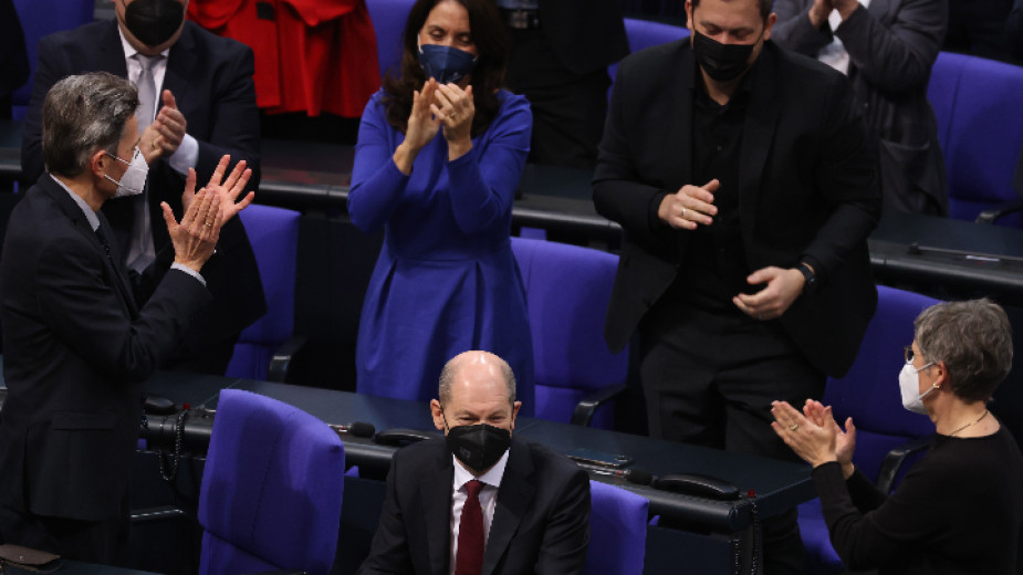 Официално: Олаф Шолц е новият канцлер на Германия